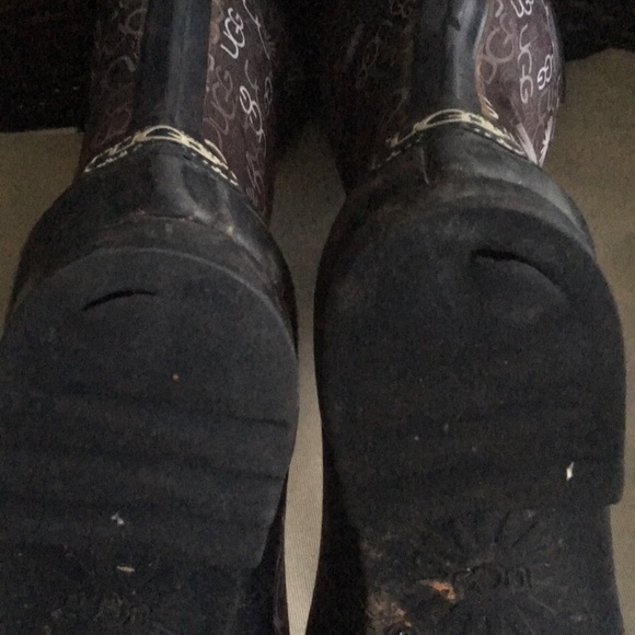 UGG Monogram Logo Rainboots! - Picture 14 of 15